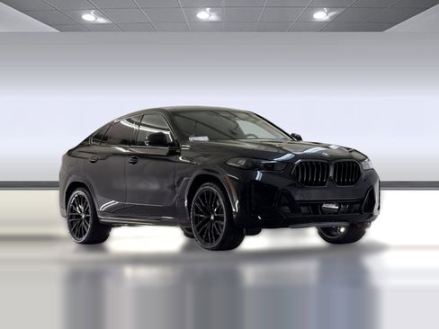 New 2026 BMW X6 xDrive40i w/ Climate Comfort Package image 6