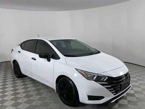 Used 2024 Nissan Versa S w/ Trunk Package image 3