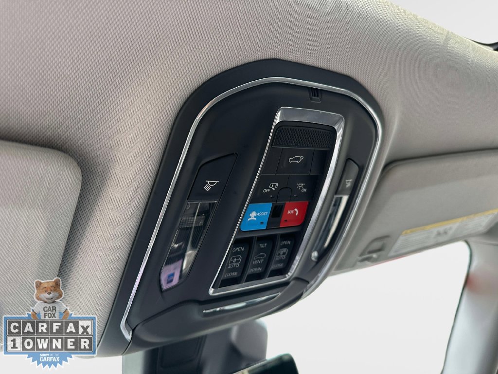 Used 2023 Jeep Grand Cherokee L Limited w/ Luxury Tech Group II AWD/4WD image 34