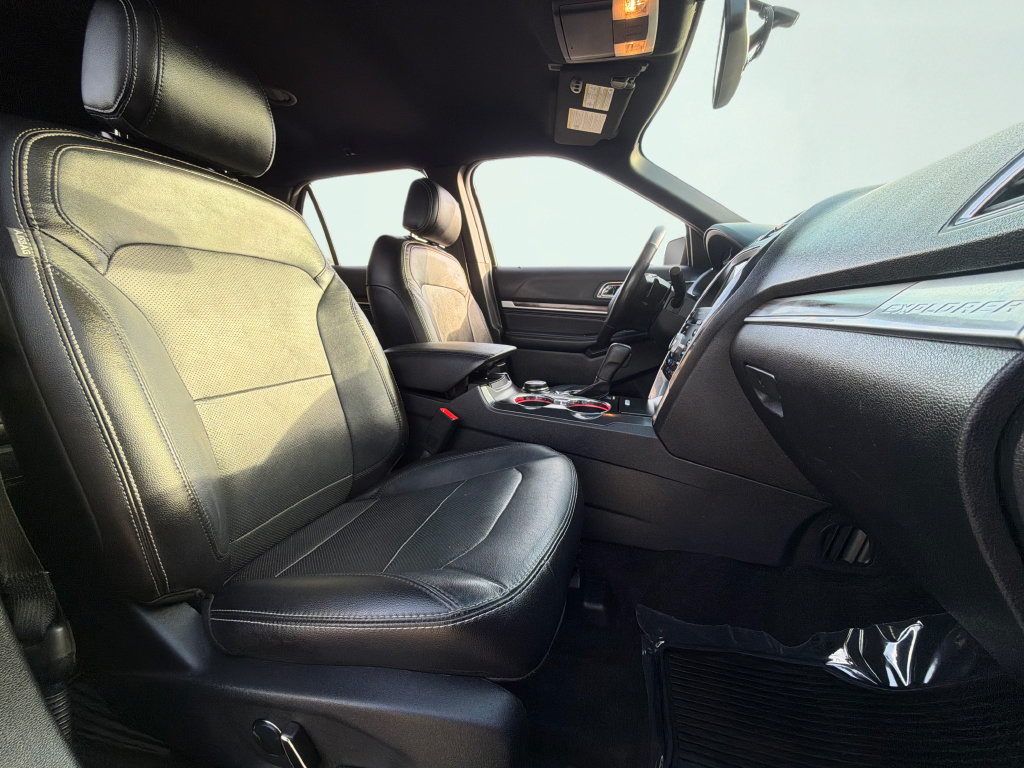 Used 2017 Ford Explorer Limited AWD/4WD image 23