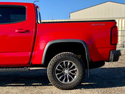 Used 2019 Chevrolet Colorado ZR2 image 12