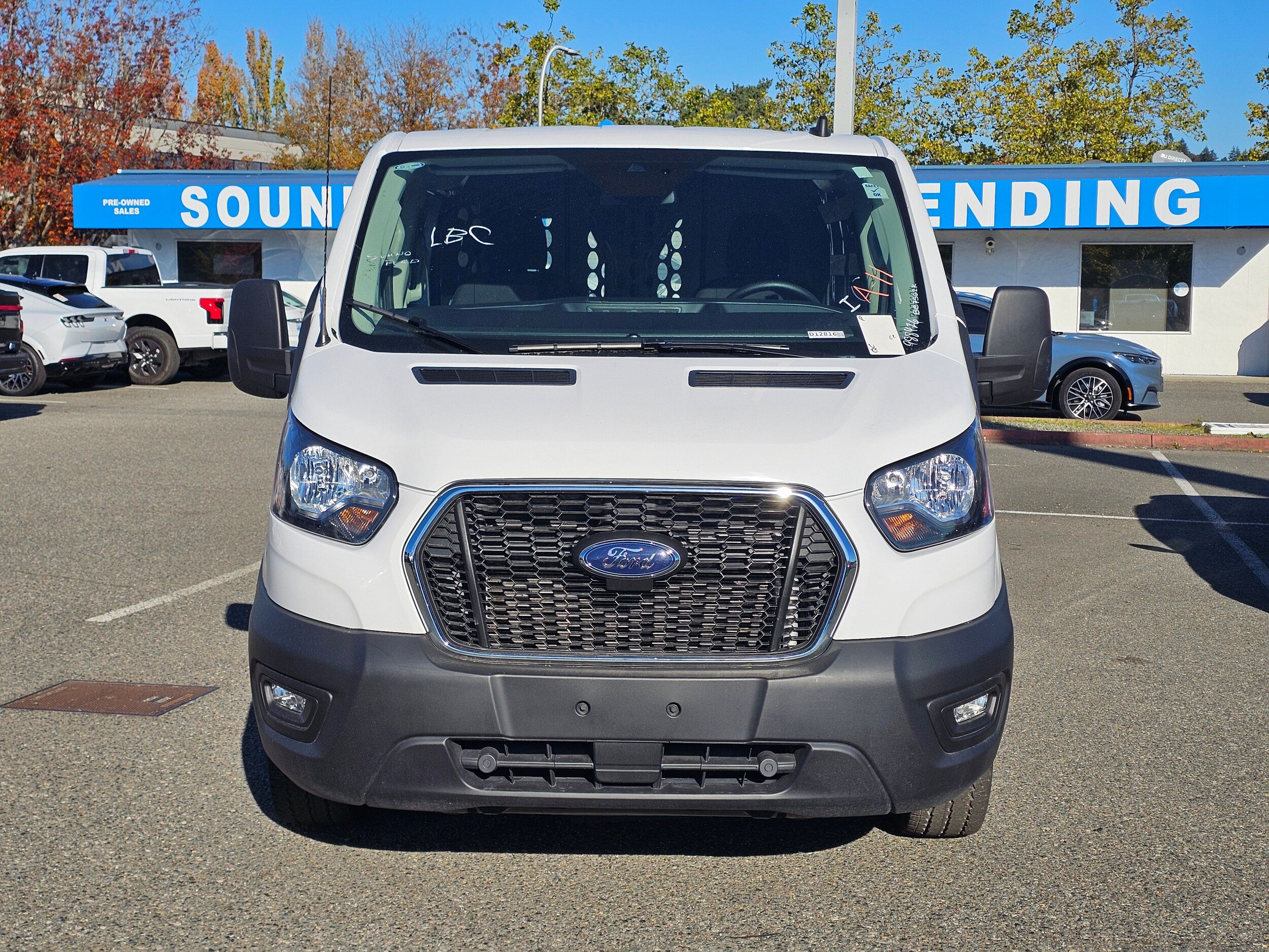 Used 2025 Ford Transit 250 Low Roof w/ Exterior Upgrade Package RWD image 2