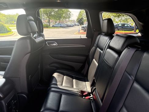 Used 2019 Jeep Grand Cherokee Limited w/ Luxury Group II AWD/4WD image 21