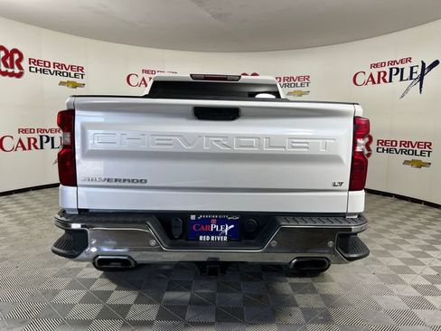 Used 2022 Chevrolet Silverado 1500 LT AWD/4WD image 6