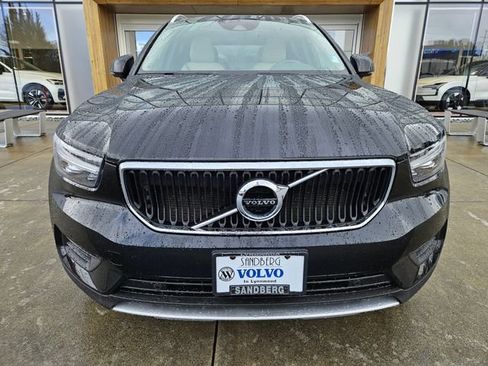 Used 2019 Volvo XC40 T5 Momentum AWD/4WD image 2