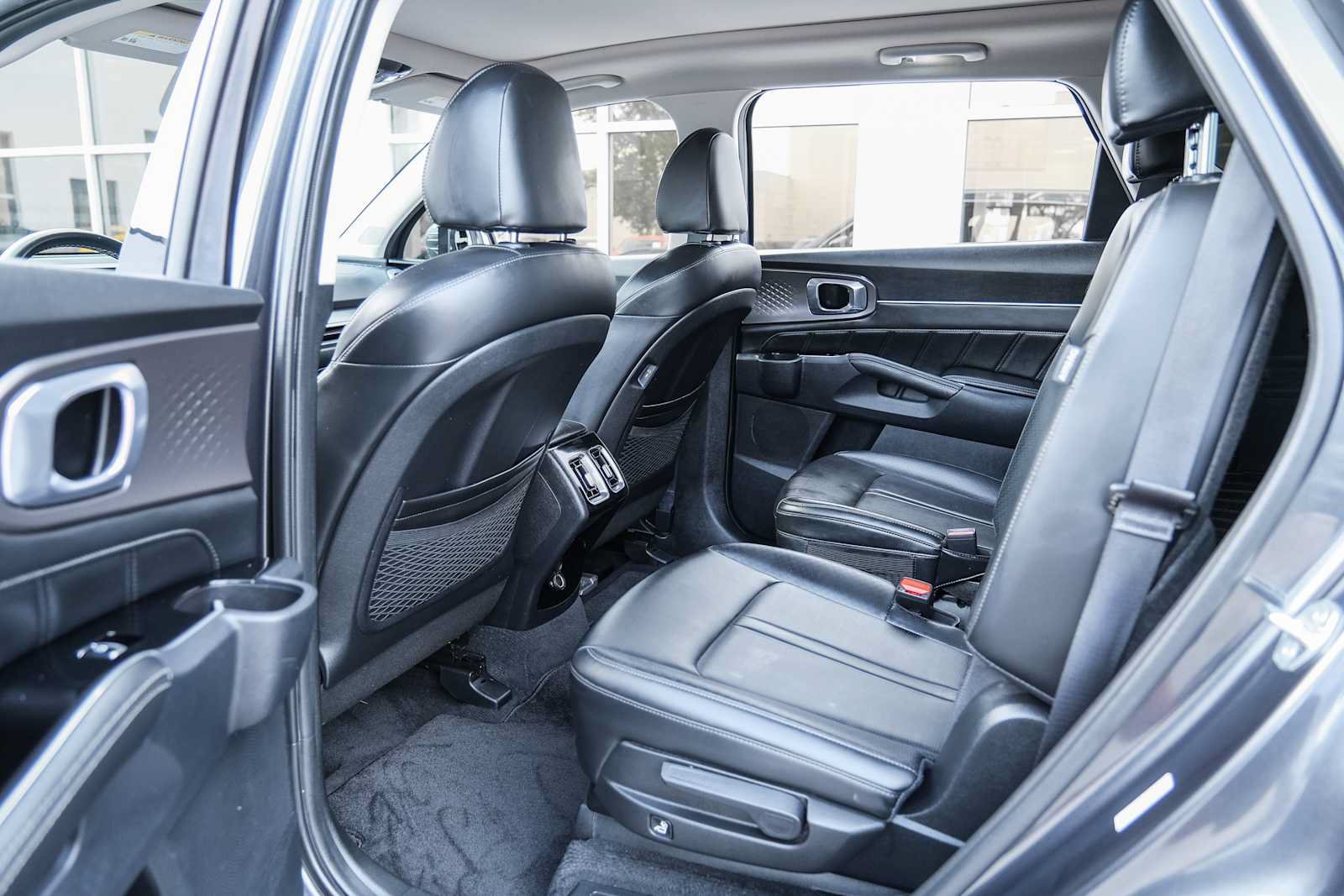 Used 2024 Kia Sorento SX FWD image 28