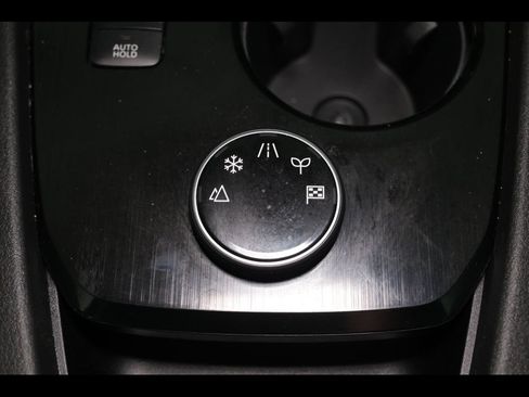 Used 2021 Nissan Rogue SV AWD/4WD image 11