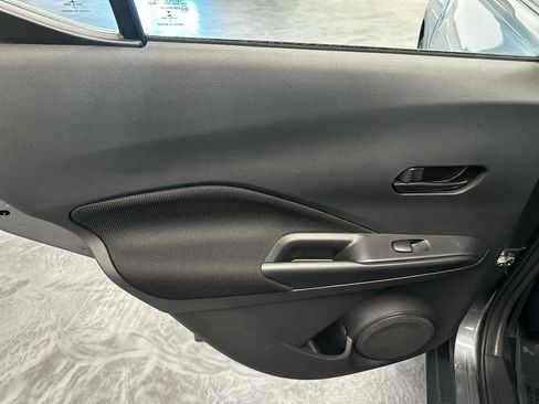 Used 2021 Nissan Kicks S FWD image 11