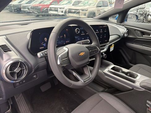 New 2026 Chevrolet Equinox EV LT image 5