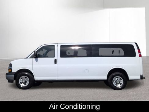 Used 2024 Chevrolet Express 3500 LT w/ LT Preferred Equipment Group RWD image 9