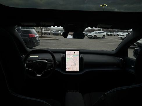 New 2026 Volvo EX30 Cross Country Ultra image 21