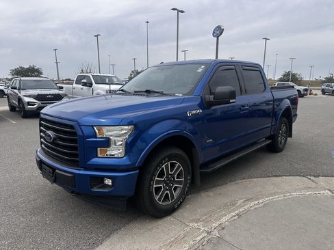Used 2017 Ford F150 XLT w/ Equipment Group 302A Luxury AWD/4WD image 3