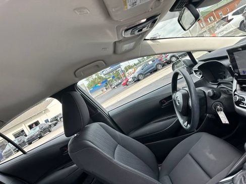 Used 2024 Toyota Corolla LE FWD image 24