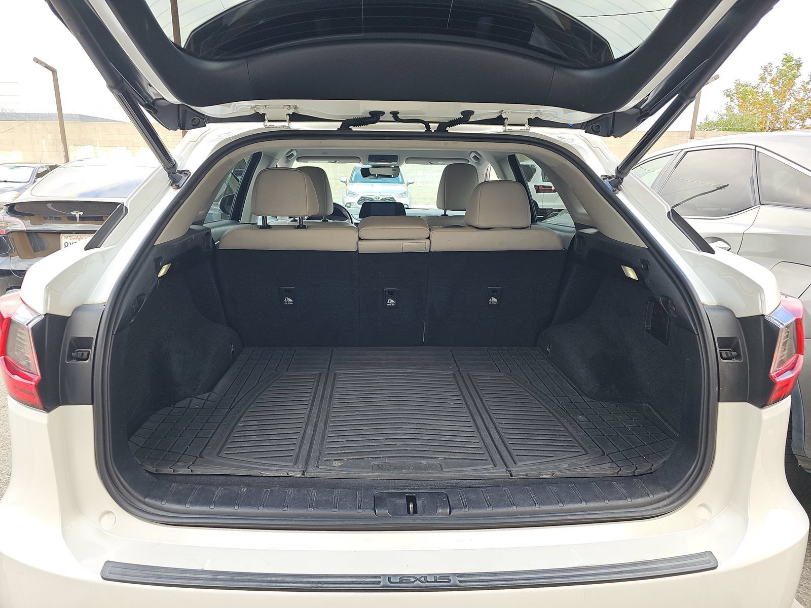 Used 2021 Lexus RX 350 FWD w/ Accessory Package image 7