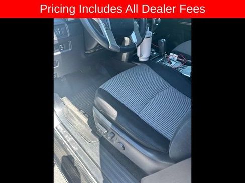 Used 2016 Toyota 4Runner SR5 AWD/4WD image 11