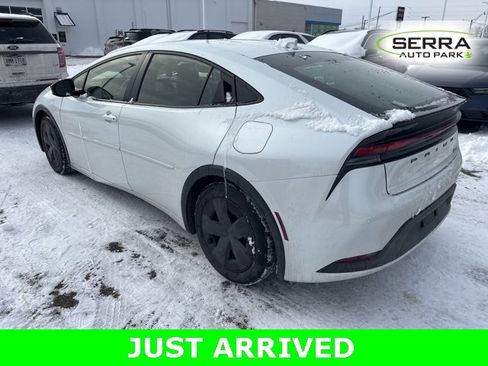 Used 2023 Toyota Prius LE image 4