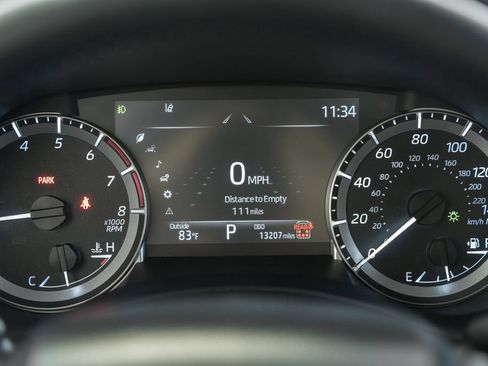 Used 2025 Toyota Highlander XLE AWD/4WD image 44