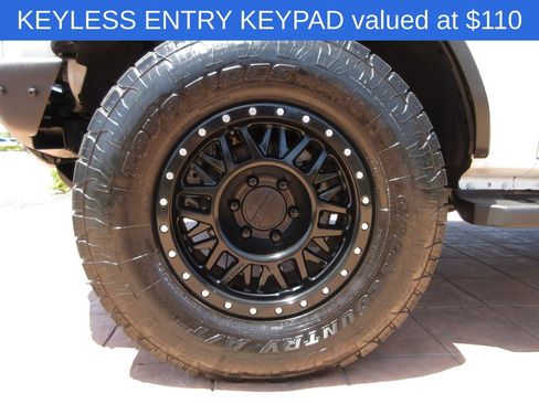Used 2023 Ford Bronco Badlands AWD/4WD image 8