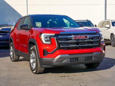 Used 2025 GMC Terrain Elevation image 6