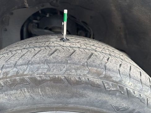 Used 2023 Ford F150 XLT w/ Equipment Group 302A High image 5