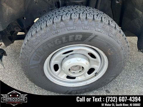 Used 2011 Ford F250 XL w/ Snow Plow Prep Pkg AWD/4WD image 23