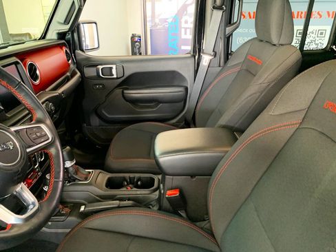 Used 2022 Jeep Gladiator Rubicon w/ LED Lighting Group image 10