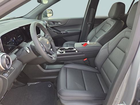 New 2026 Chevrolet Equinox LT image 11