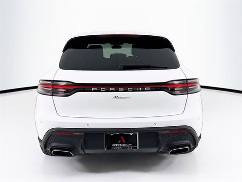 New 2026 Porsche Macan image 10