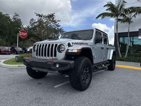 Used 2022 Jeep Gladiator Mojave w/ Trailer Tow Package AWD/4WD image 31