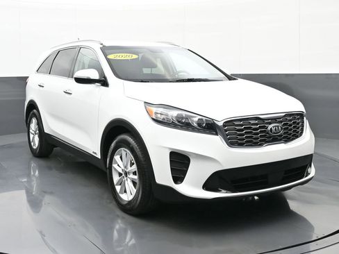 Used 2020 Kia Sorento LX w/ LX I4 Convenience Package AWD/4WD image 1