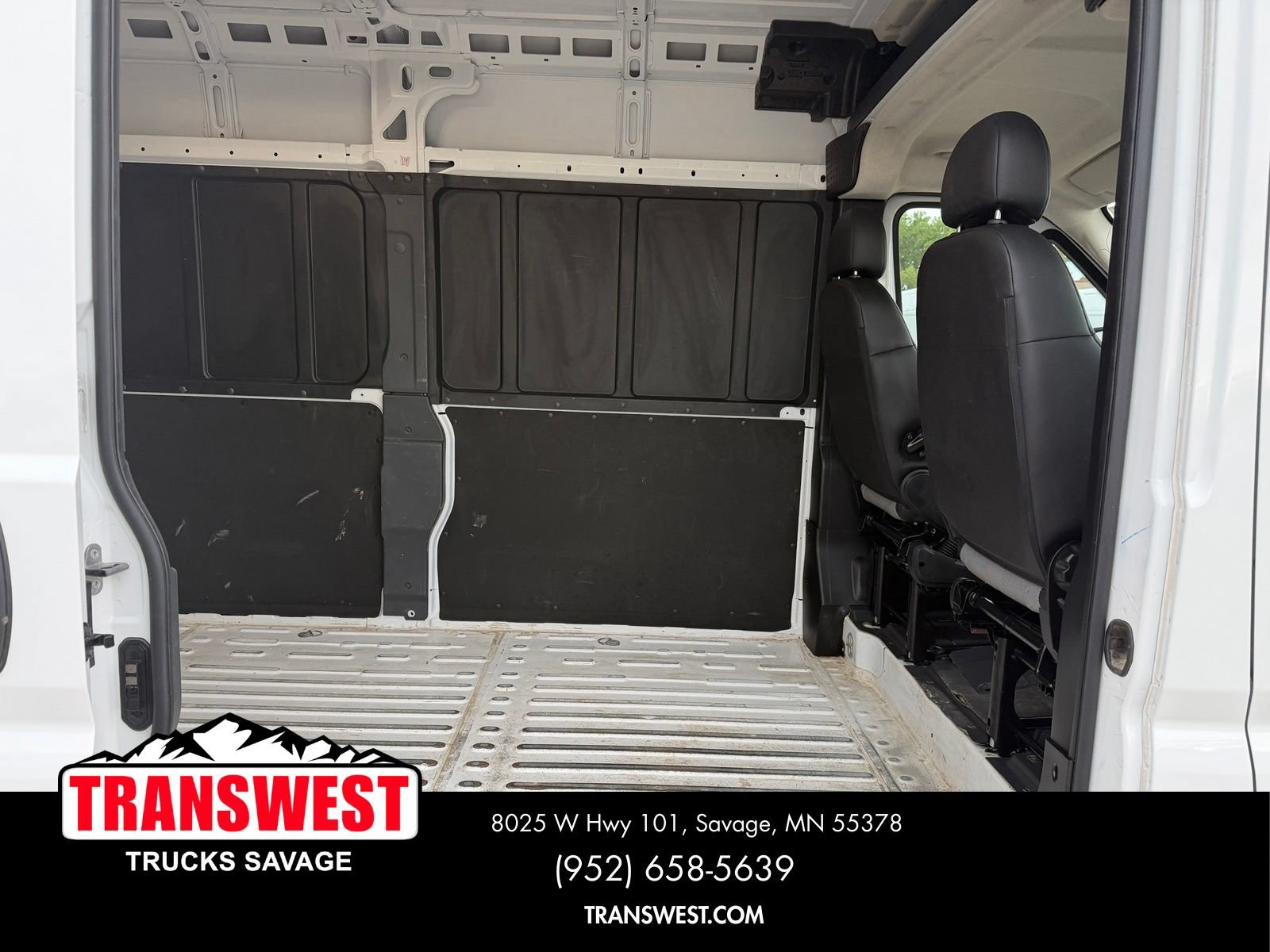 Used 2025 RAM ProMaster 3500 w/ Convenience Group FWD image 18