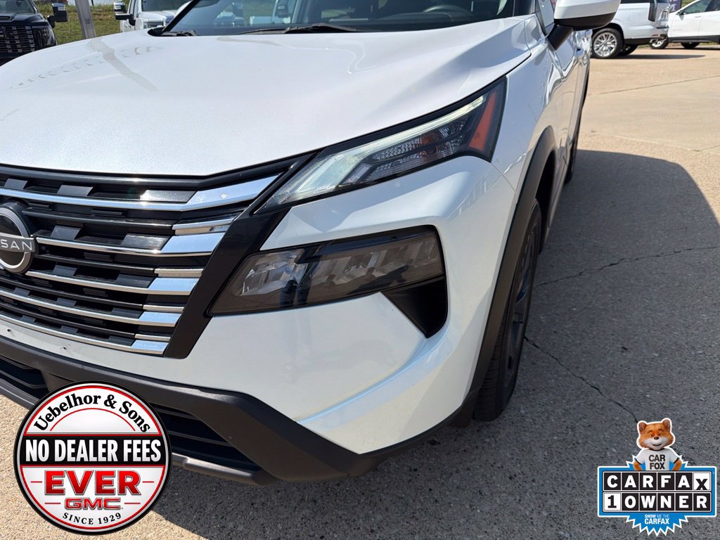 Used 2024 Nissan Rogue SV AWD/4WD image 13