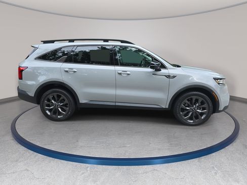 Used 2023 Kia Sorento SX Prestige AWD/4WD image 4
