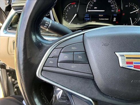 Used 2018 Cadillac XT5 FWD w/ LPO, Wheel Lock Package image 19