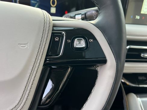 New 2026 Lincoln Aviator AWD w/ Jet Appearance Package image 21