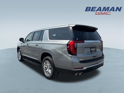 Used 2025 GMC Yukon XL Denali image 5