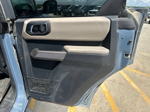 Used 2023 Ford Bronco Wildtrak AWD/4WD image 30