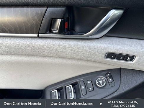 Used 2020 Honda Accord Touring image 7