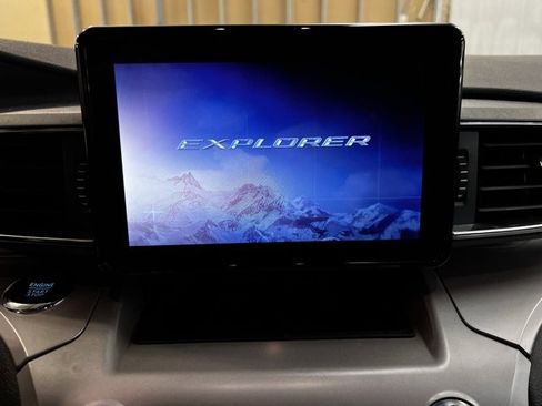 Used 2023 Ford Explorer XLT w/ Equipment Group 202A image 12