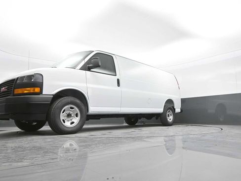 New 2026 GMC Savana 3500 Extended image 41