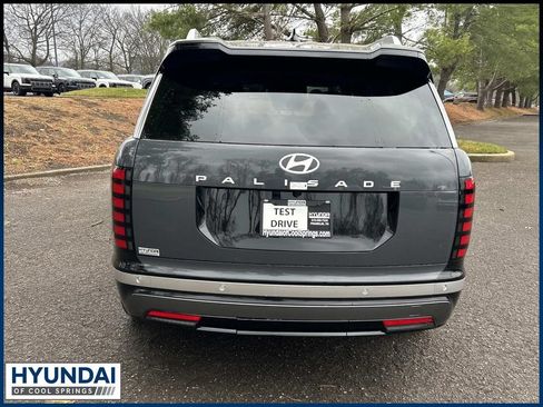 New 2026 Hyundai Palisade Limited FWD image 6