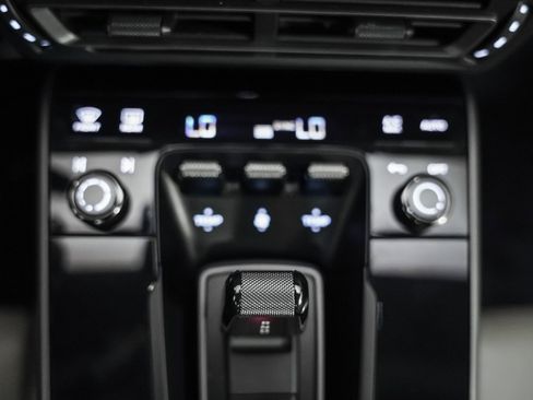 Certified 2020 Porsche 911 Carrera image 19