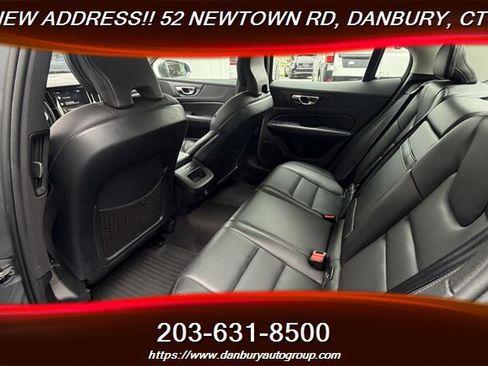 Used 2020 Volvo S60 T6 Momentum w/ Premium Package AWD/4WD image 26