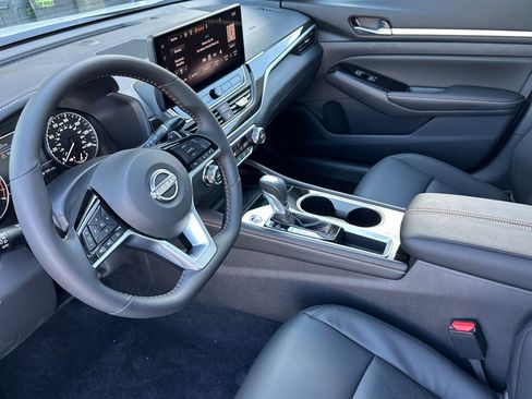 New 2025 Nissan Altima 2.5 SR w/ SR Premium Package image 10