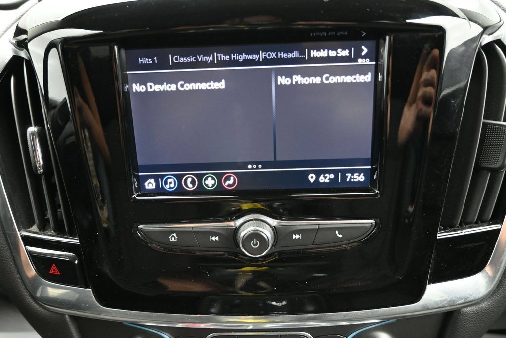 Used 2020 Chevrolet Traverse LT w/ LPO, Floor Liner Package FWD image 19