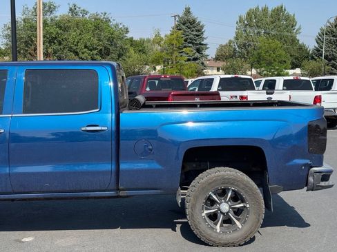 Used 2017 Chevrolet Silverado 1500 LTZ Z71 w/ LTZ Plus Package AWD/4WD image 5