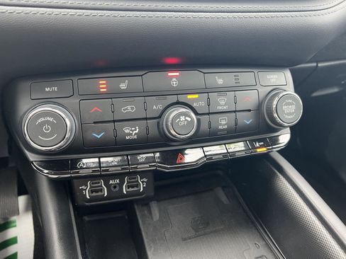 Used 2022 Dodge Durango GT image 30