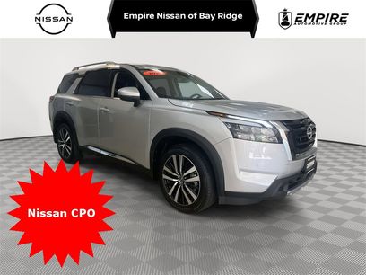 Used 2025 Nissan Pathfinder Platinum w/ Cargo Package