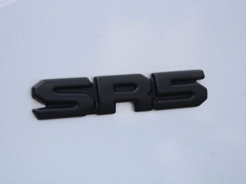 Used 2022 Toyota Tundra SR5 image 17