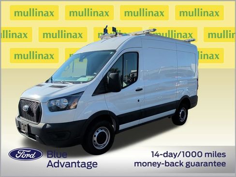Used 2023 Ford Transit 250 Base image 3